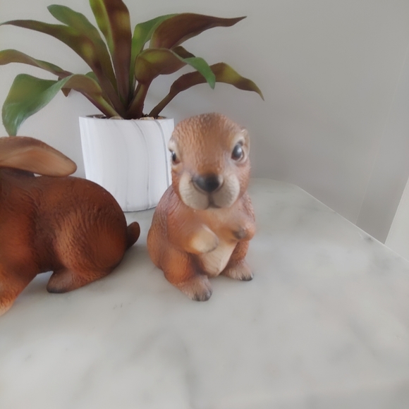 Vintage Harvey Knox Pair of Hand Painted Japan Rabbits, 1983 Global Art. - Picture 2 of 14